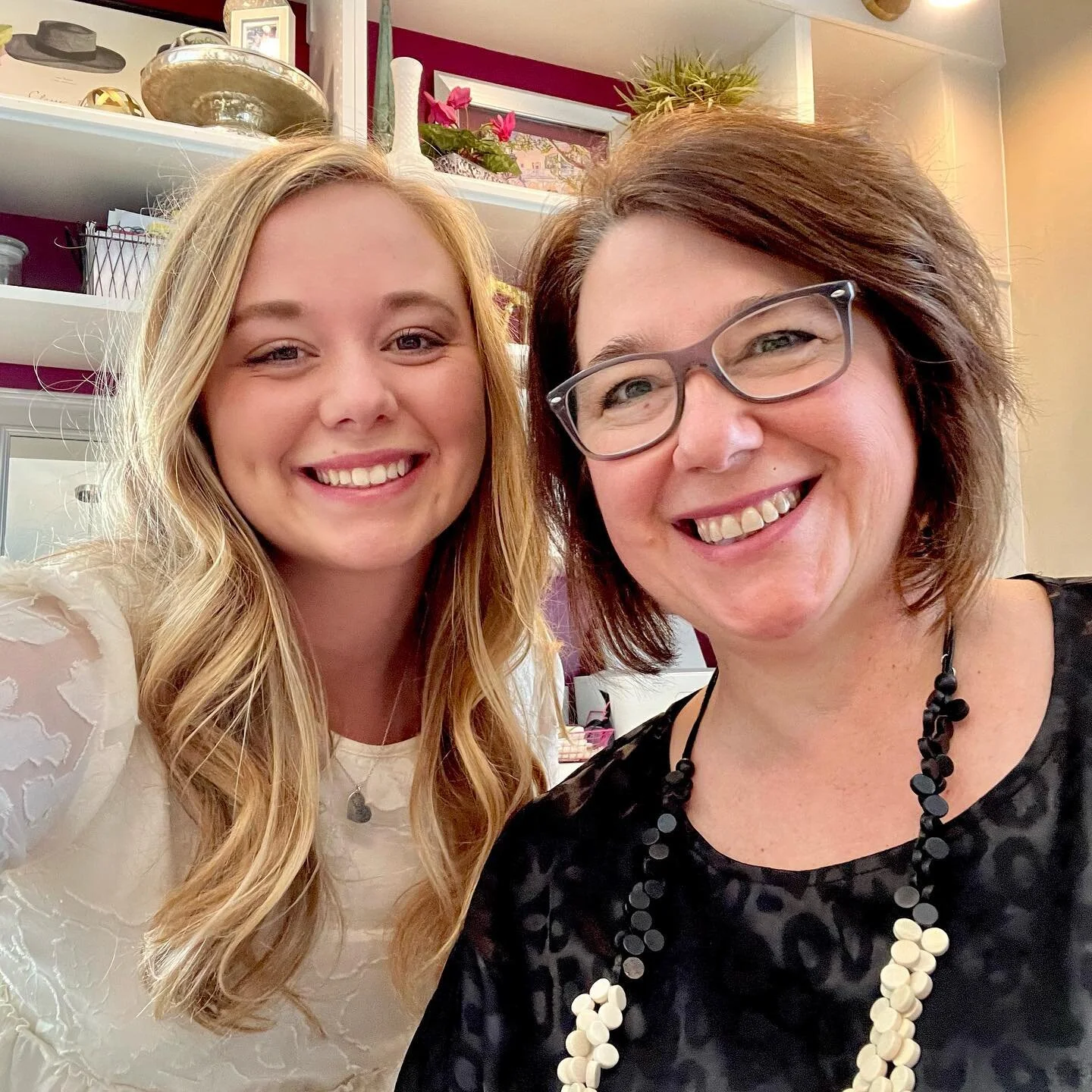 It&rsquo;s Cindy &amp; Maggie, the mother-daughter interior design duo!!🌟

I (Cindy) started this business over 20 years ago when Maggie was little, so I could create my own schedule around my family.  Many of you have watched Maggie grow up over th