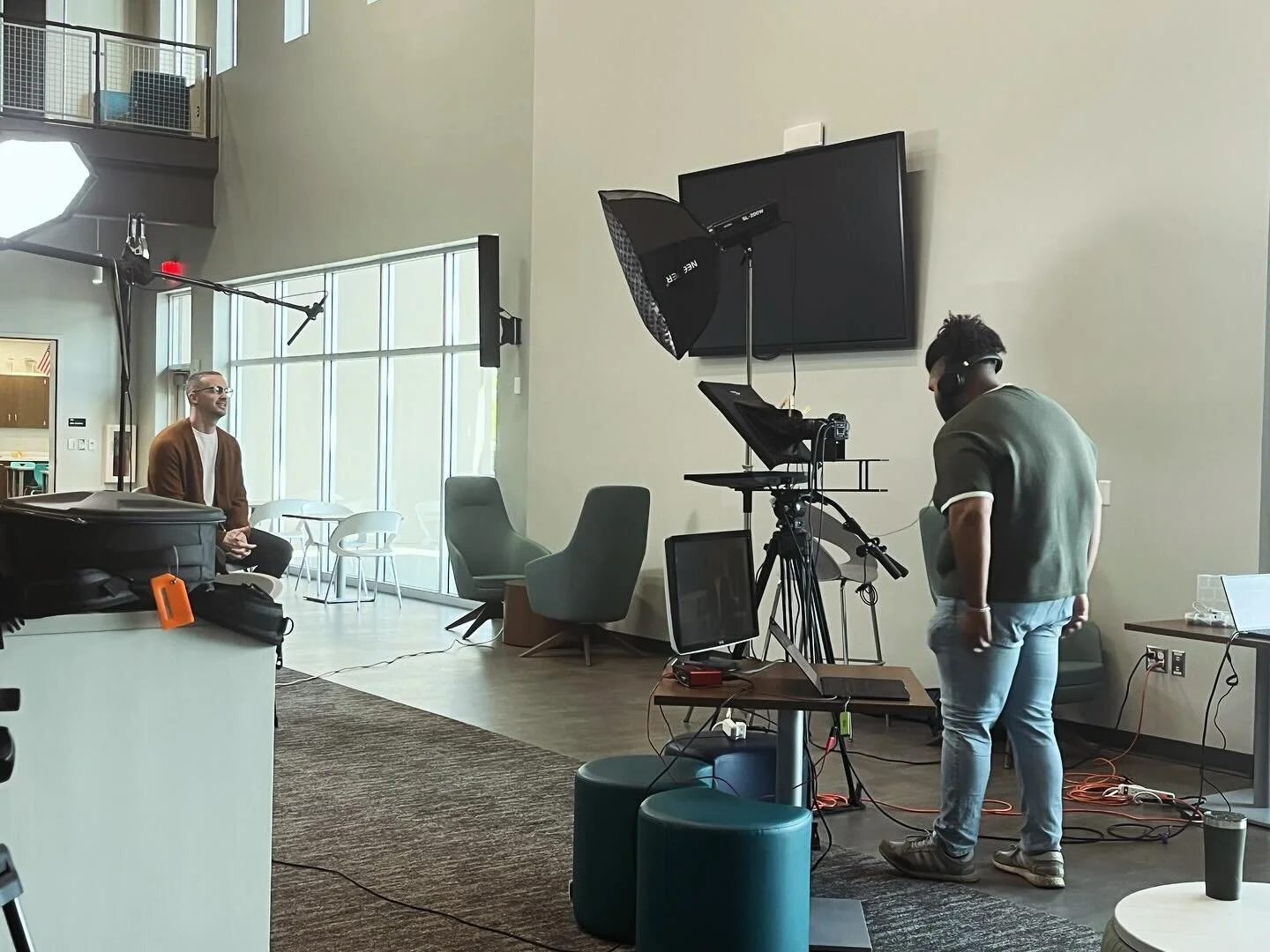 Quiet on the set!  Let make some videos!! @jeffbecker_incontrol jeffbecker_incontrol @collegeunmazed #collegereadiness #careerreadiness #selcurriculum #schoolcounselorsofinstagram