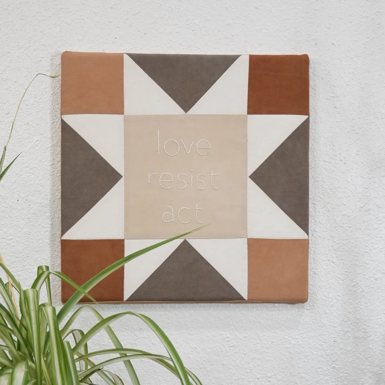 Resistance Quilt Block 05