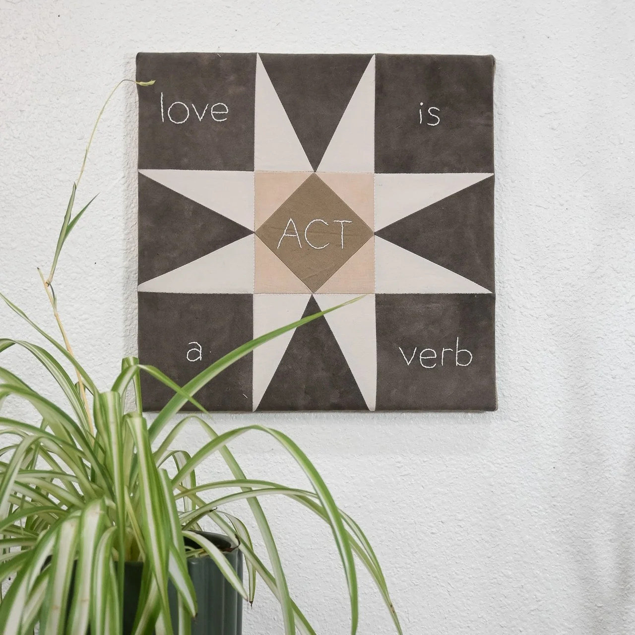 Resistance Quilt Block 01