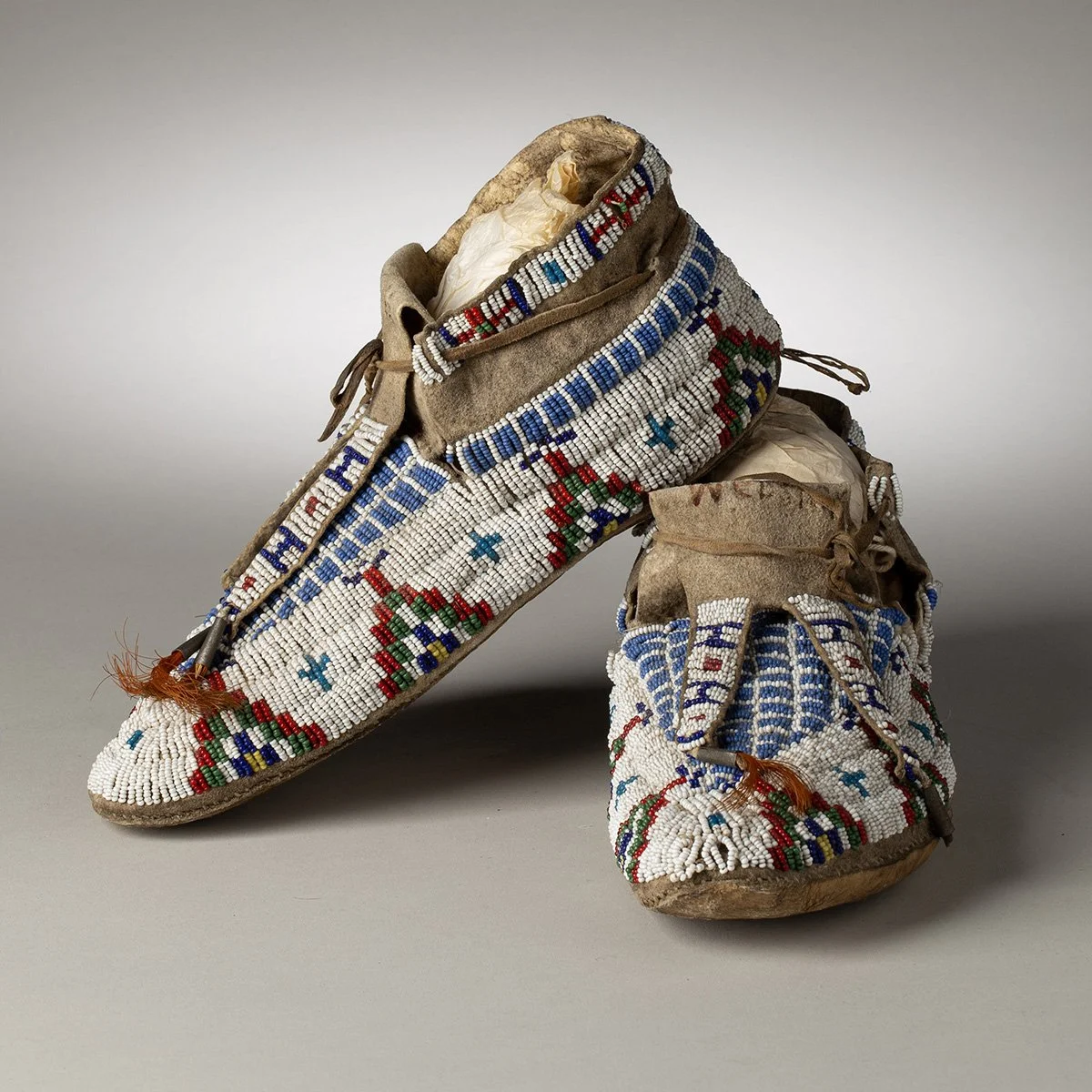 2608-Superb-Gros-Ventre-Moccasins-Art-Blackburn-1.jpg