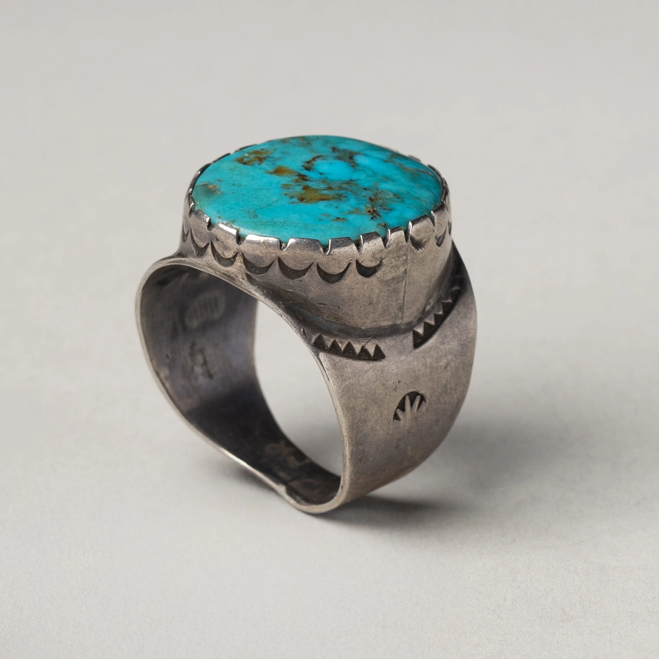 2285-1950s-Cerrillos-Turquoise-Ring-Native-American-Jewelry-Art-Blackburn-2.jpg
