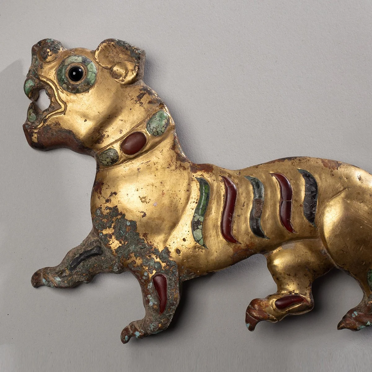 1083-Gilt-Bronze-Tiger-Garment-Hook-Daigou-Asian-Art-Blackburn-4.jpg