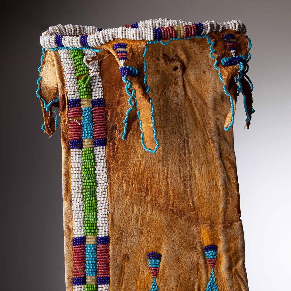 Teton-Sioux-Pipe-Bag-Beadwork-Textiles-Native-American-Art-Blackburn-5.jpg