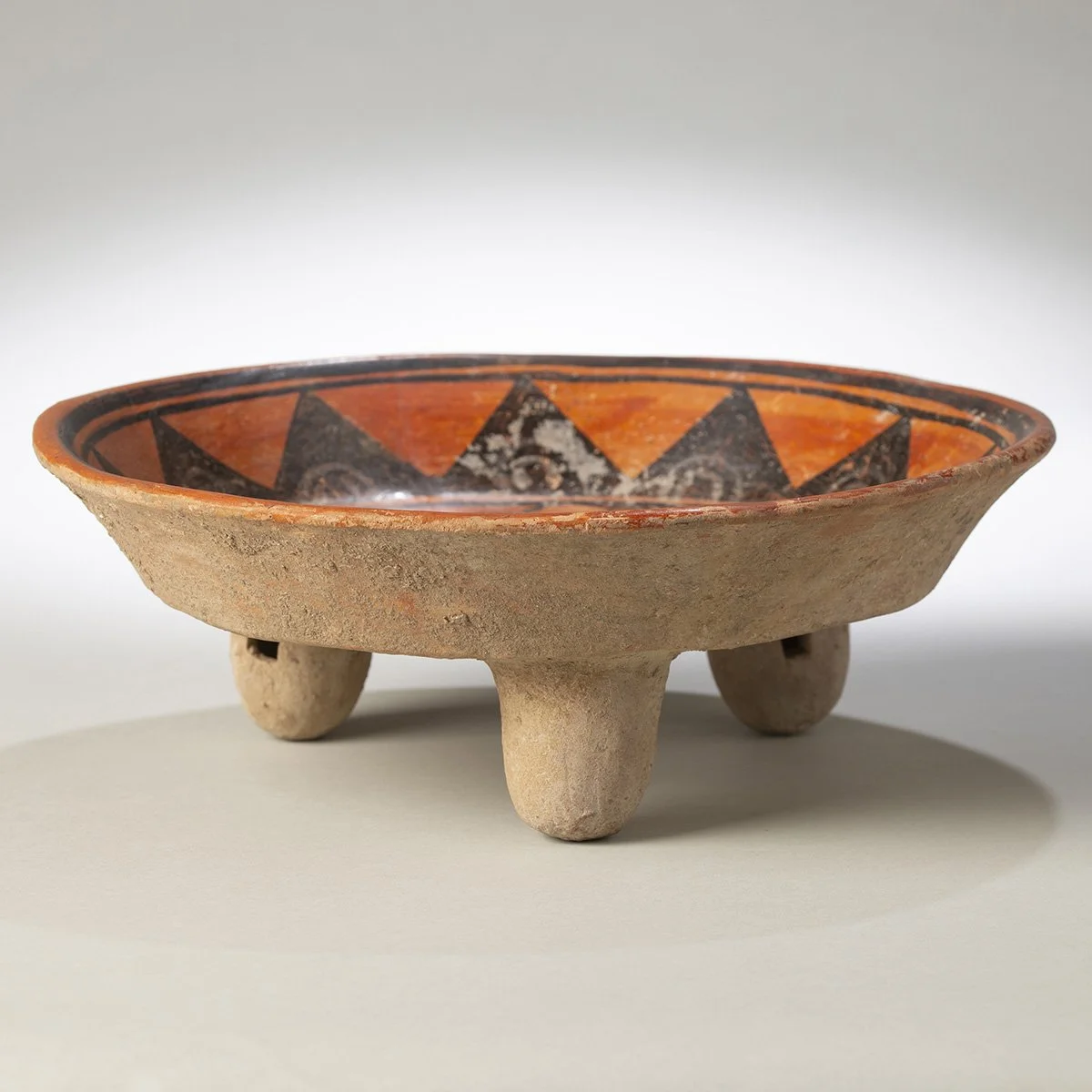 Rare-Mayan-Tapir-Tripod-Rattle-Plate-Mayan-Pre-Columbian-Art-Blackburn-2.jpg