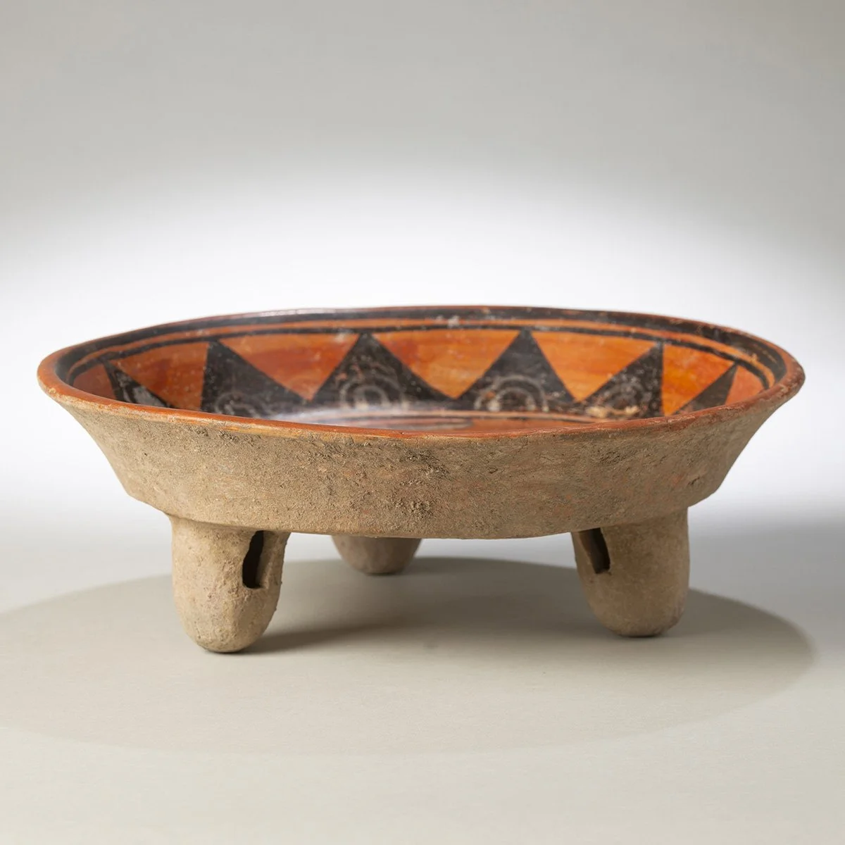 Rare-Mayan-Tapir-Tripod-Rattle-Plate-Mayan-Pre-Columbian-Art-Blackburn-3.jpg