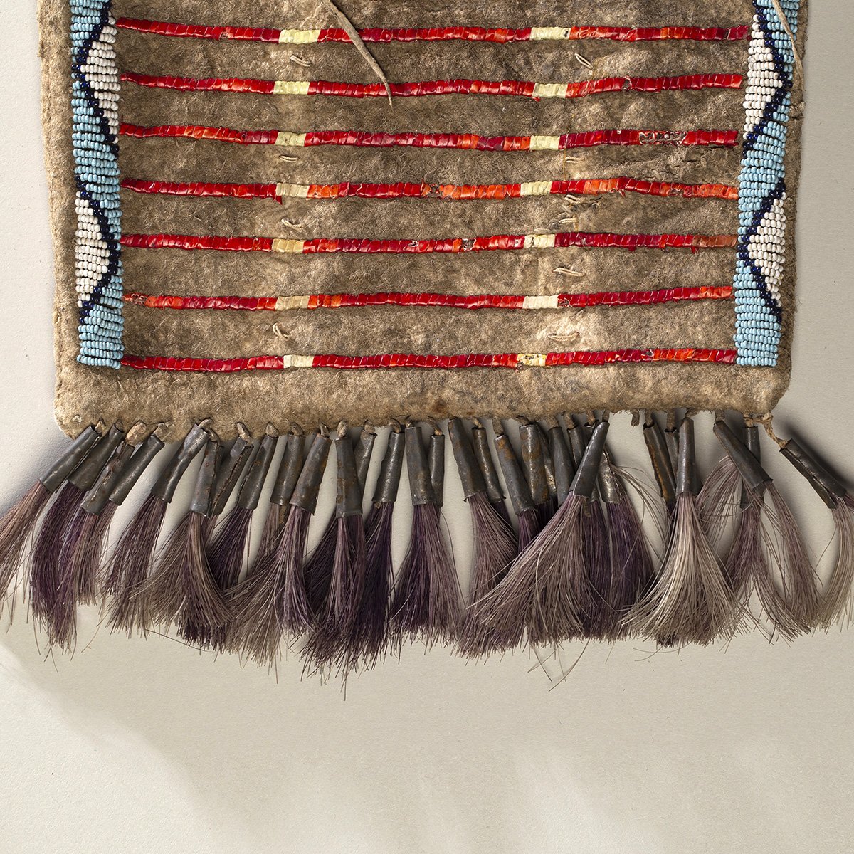 Crow-Mirror-Bag-Beadwork-Native-American-Art-Blackburn-4.jpg
