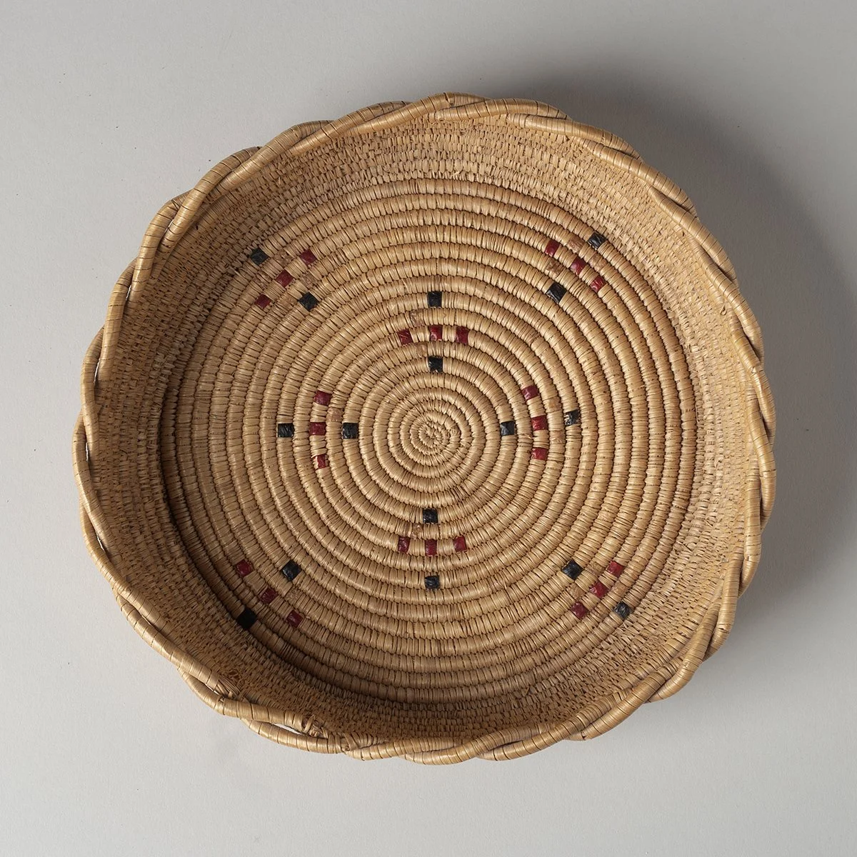 1611-Round-Inuit-Polychrome-Basket-Young-Collectors-500-or-less-Art-Blackburn-4.jpg