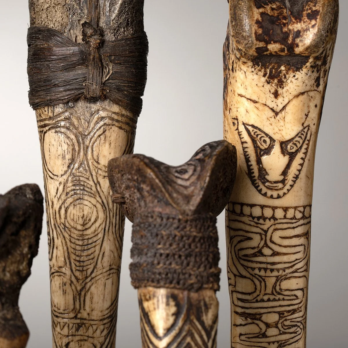 2687-Important-Collection-Papua-New-Guinea-Bone-Daggers-Oceanic-Art-Blackburn-5.jpg