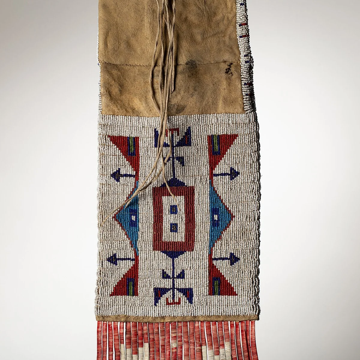 1349-Lakota-Sioux-Pipe-Bag-Beadwork-Native-American-Art-Blackburn-4.jpg
