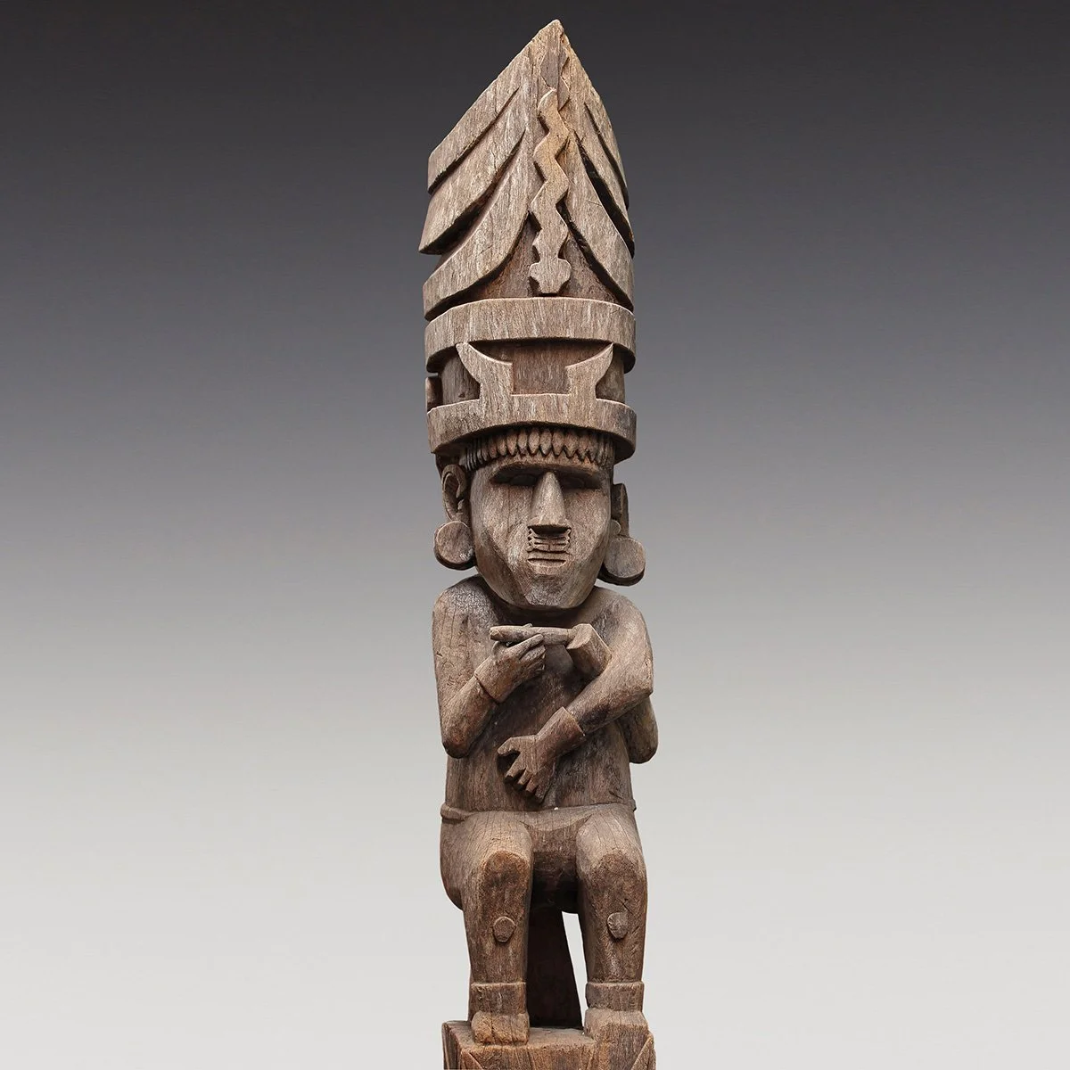 Solomon Islands Figurative House Post Oceanic Art Blackburn 7.jpg