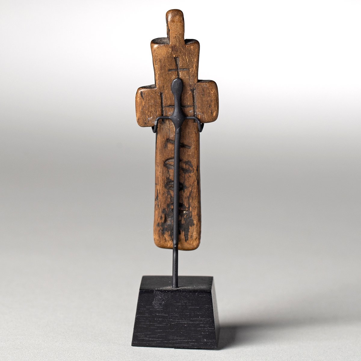 1756-Important-Woodlands-Crucifix-Other-Native-American-Art-Blackburn-5.jpg