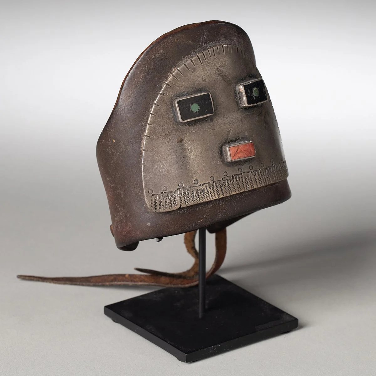 Guard-Ketoh-Bow-Guards-Native-American-Jewelry-Art-Blackburn-4.jpg