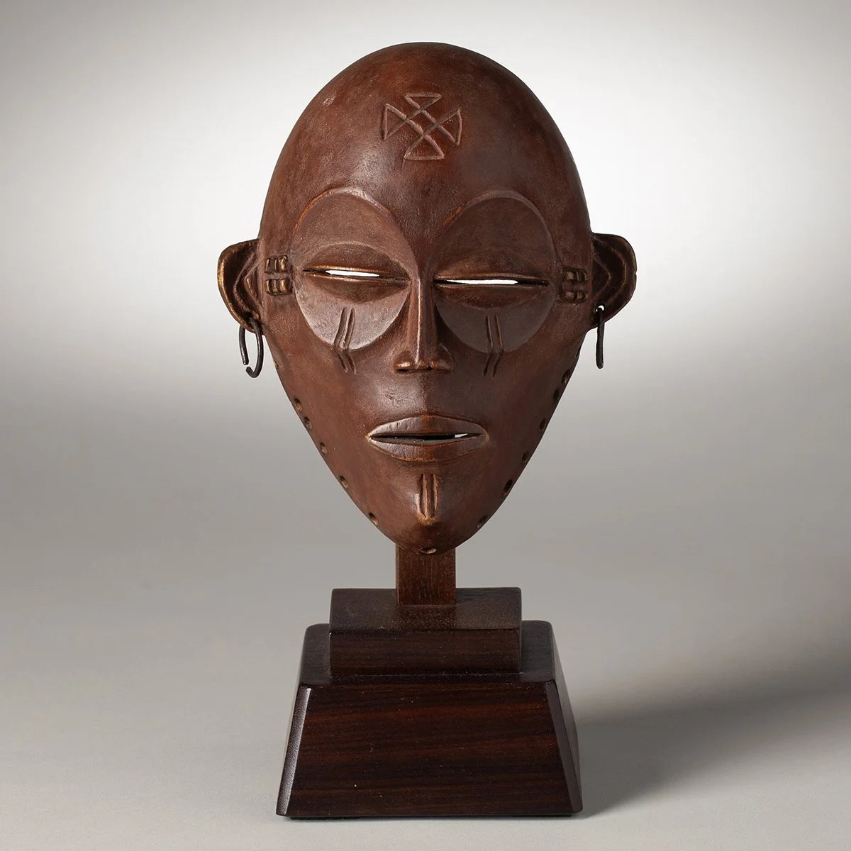 2116-Fine-Chokwe-Mask-African-Art-Blackburn-1.jpg