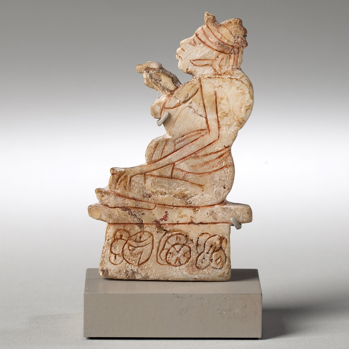 1683-Fine-Mayan-Figural-Shell-Ornament-Pre-Columbian-Maya-Art-Blackburn-1.jpg