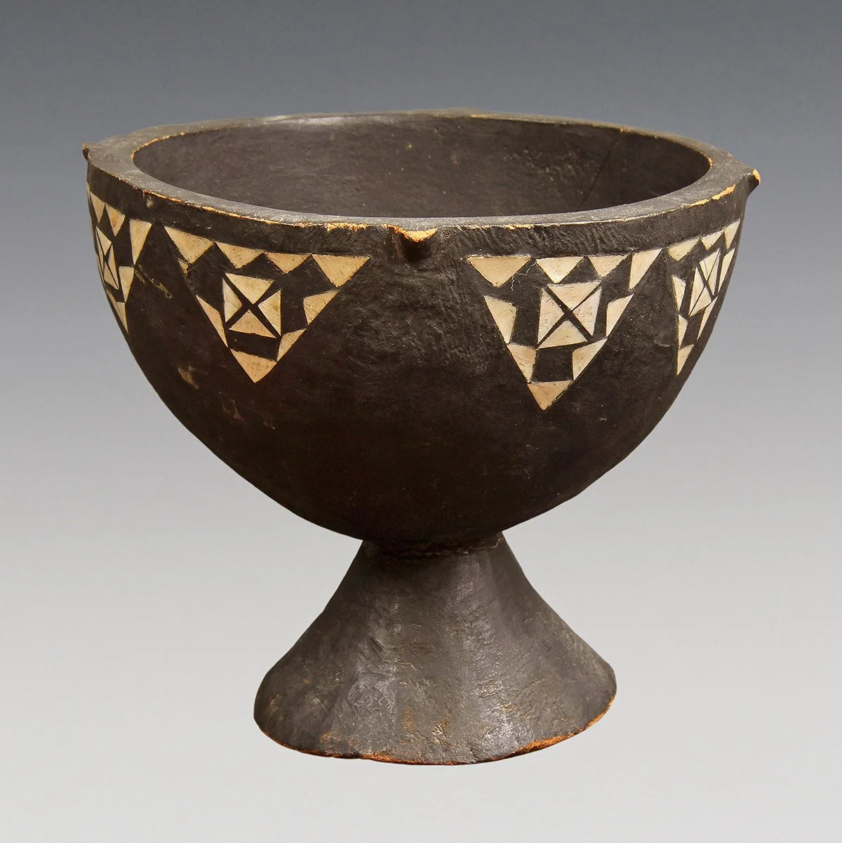Early-Solomon Islands-Ceremonial-Bowl-Oceanic-Art-Blackburn-1.jpg
