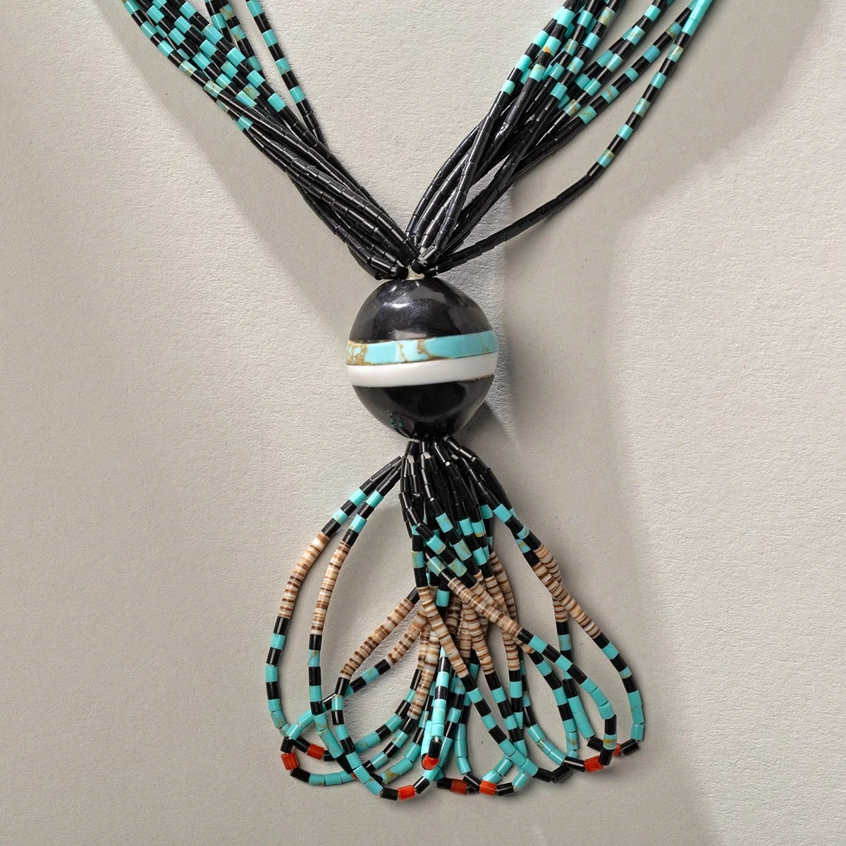2236-Fine-Zuni-Heishi-Necklace-Pendants-Native-American-Jewelry-Art-Blackburn-2.jpg