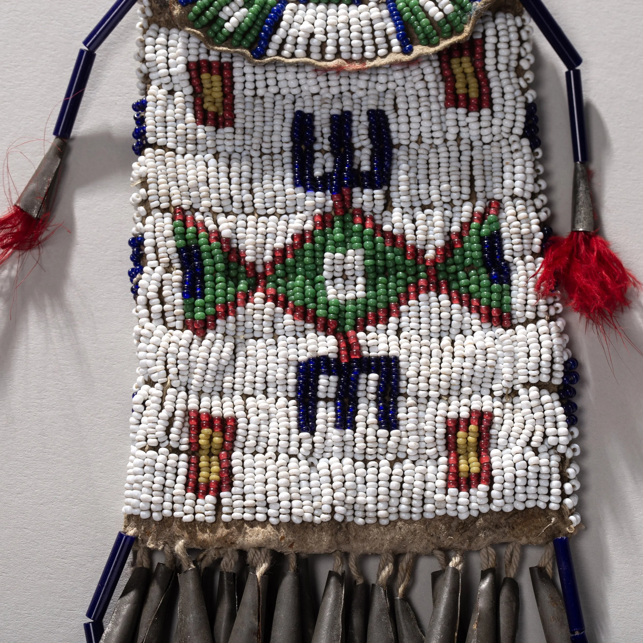 2302-Sioux-Strike-A-Lite-Beadwork-Quillwork-Native-American-Art-Blackburn-2.jpg