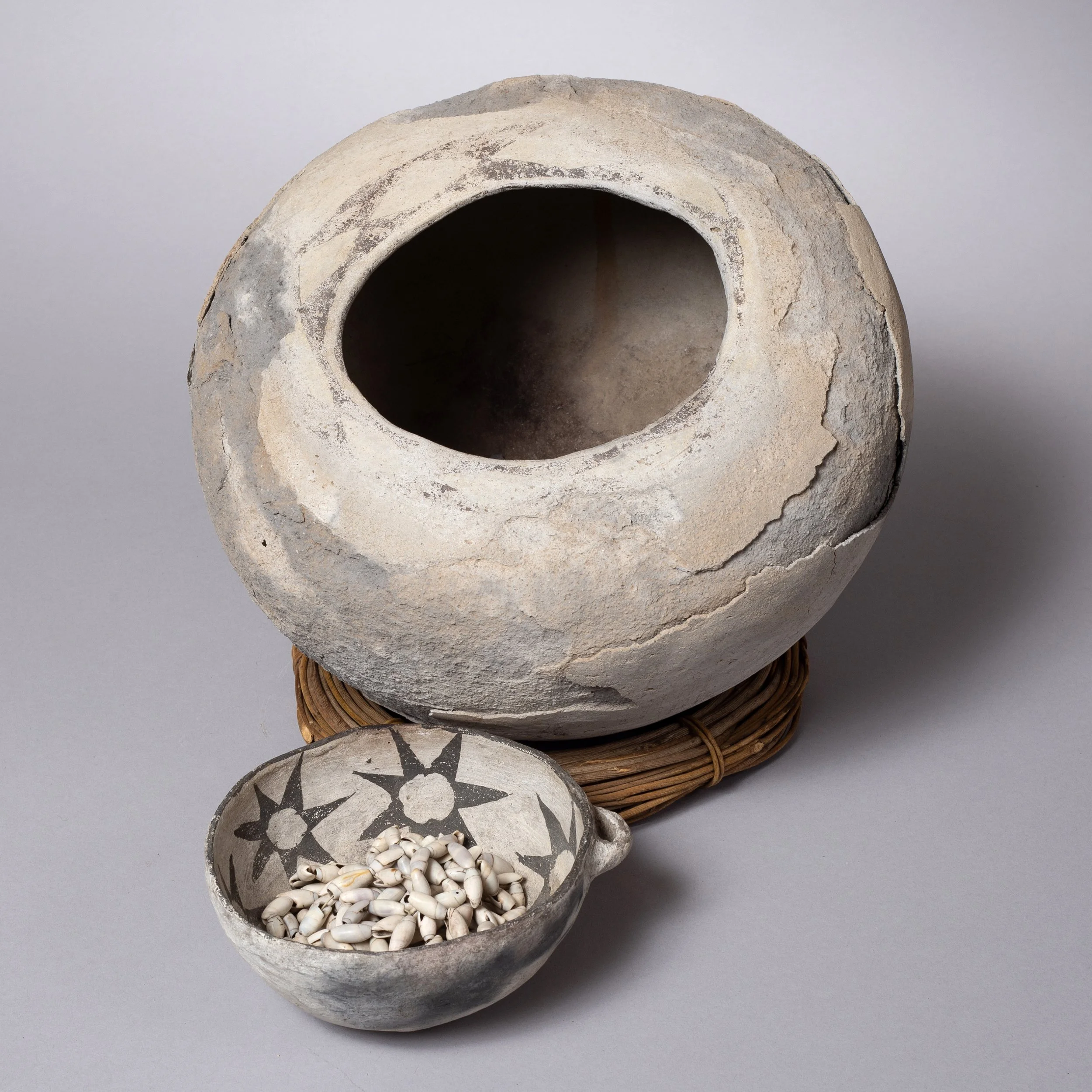 2291-Important-Anazazi-Cache-Pot-Contents-Pre-Historic-Pottery-Native-American-Art-Blackburn-5.jpg