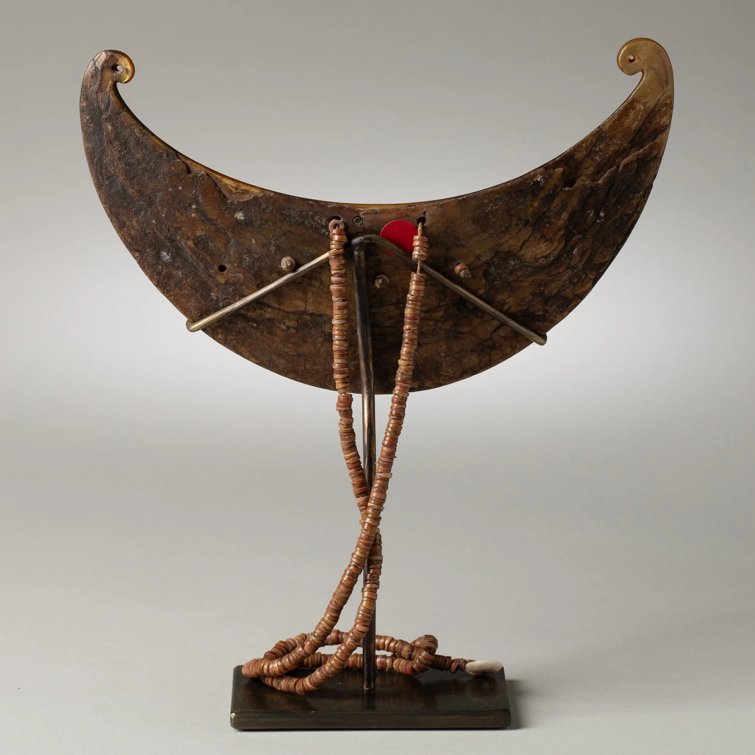 2269-Solomon-Island-Prestige-Crescent-Shaped-Necklace-Oceanic-Art-Blackburn-4.jpg