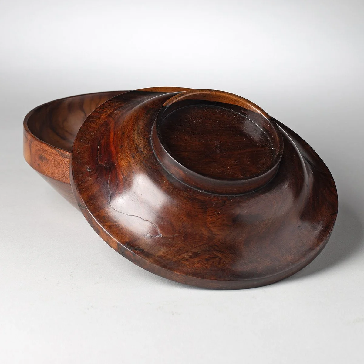 2651-Hawaii-Covered-Bowl-Umeke-Hawaii-Art-Blackburn-6.jpg