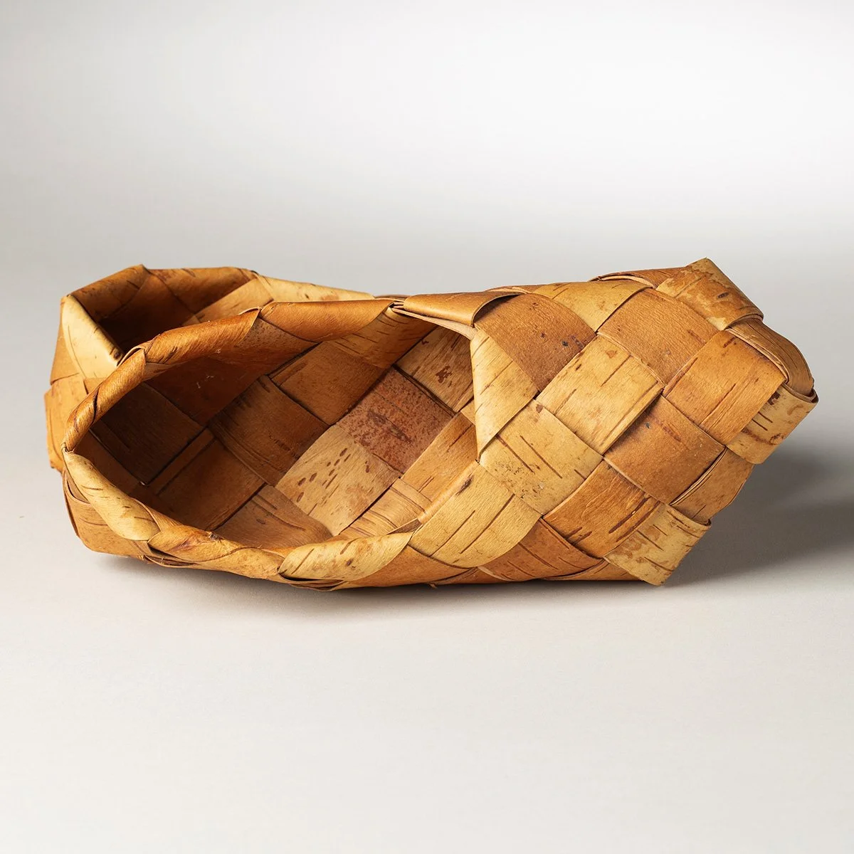 2544-Birch-Bark-Moccasins-Other-Native-American-Art-Blackburn-6.jpg
