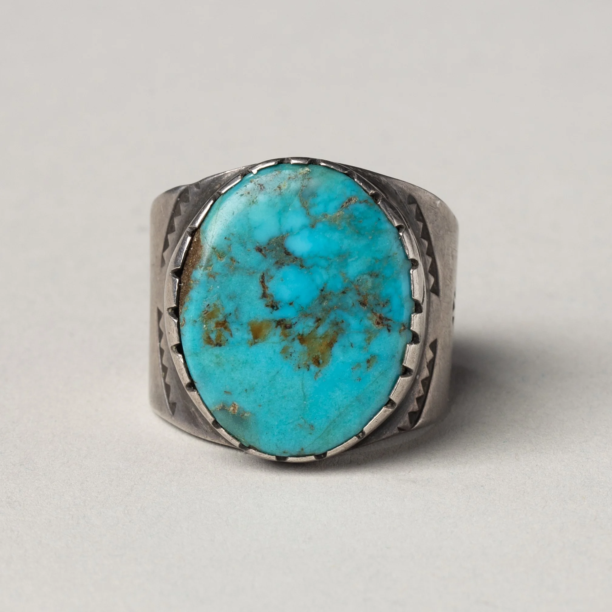2285-1950s-Cerrillos-Turquoise-Ring-Native-American-Jewelry-Art-Blackburn-1.jpg