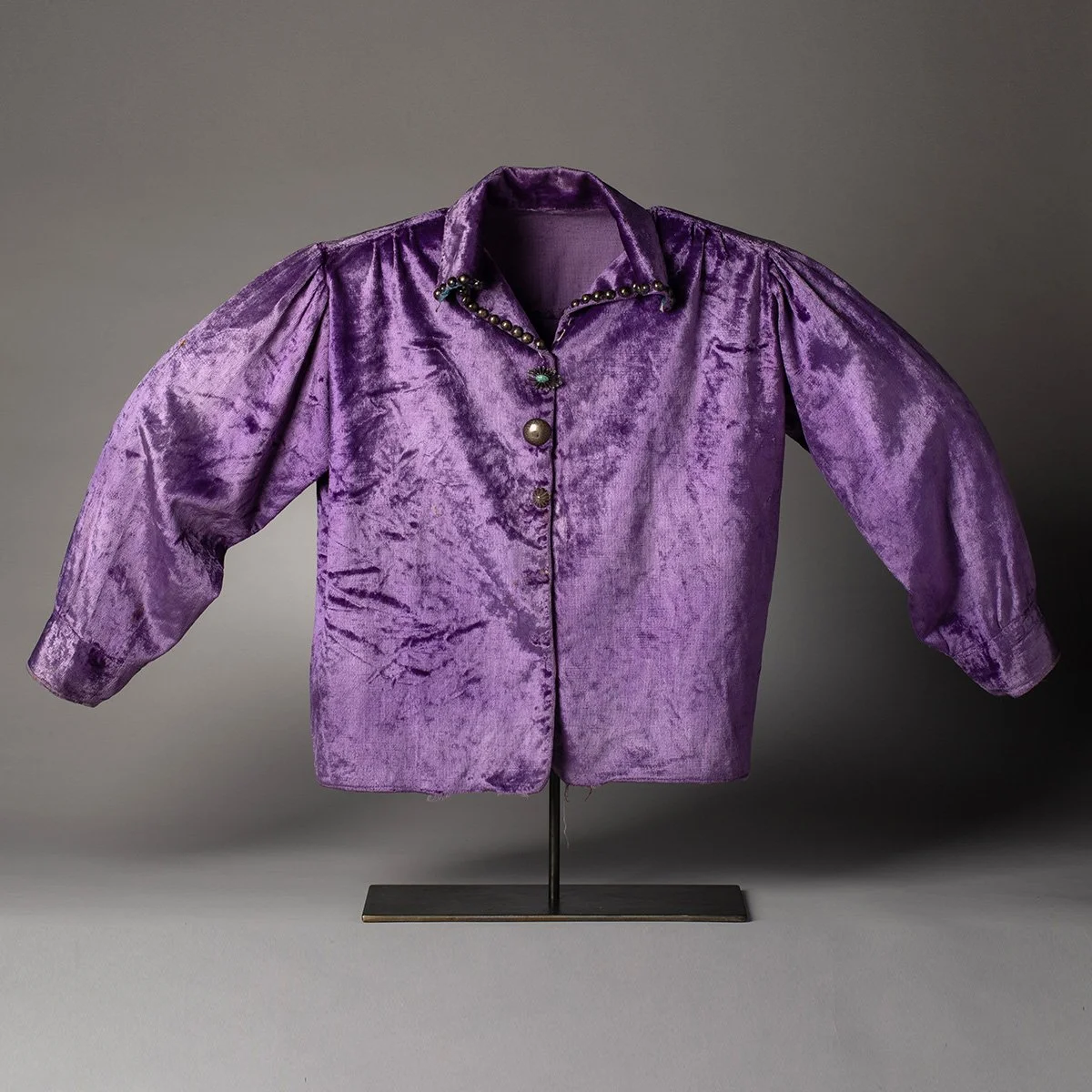 2688-1920s-Navajo-Velvet-Womens-Blouse-Jewelry-Pins-Other-Native-American-Art-Blackburn-1.jpg (Copy)