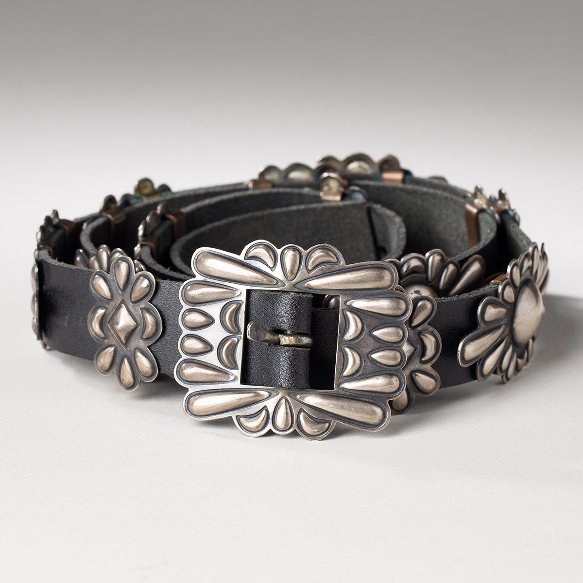 1729-Concho-Belt-Native-American-Jewelry-Belts-Buckles-Art-Blackburn-1.jpg