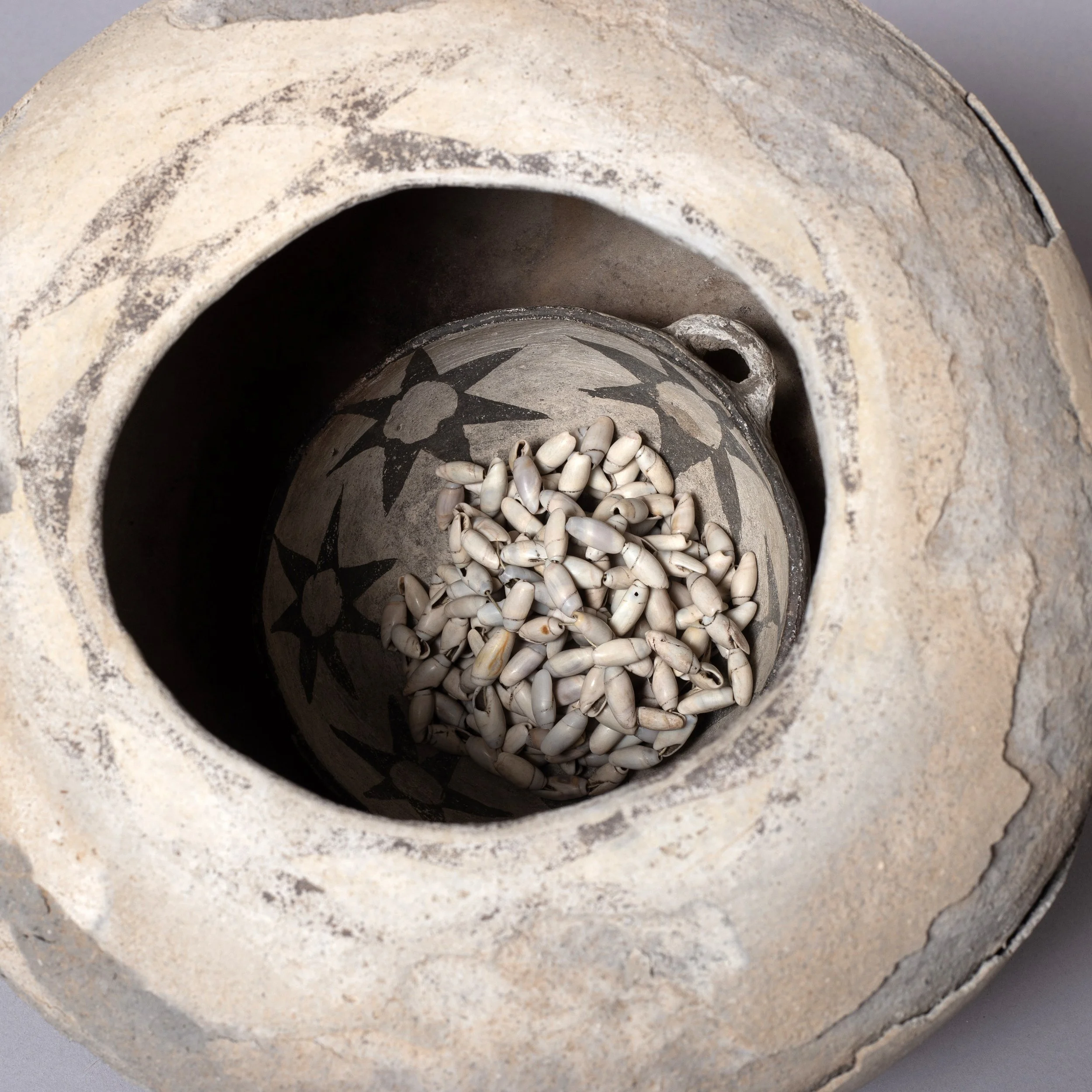 2291-Important-Anazazi-Cache-Pot-Contents-Pre-Historic-Pottery-Native-American-Art-Blackburn-2.jpg