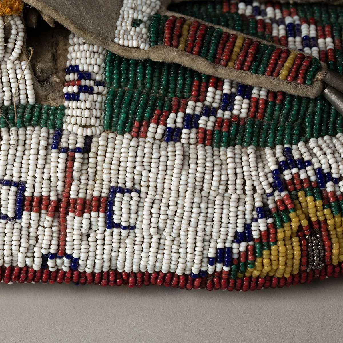 2609-Superb-Sioux-Fully-Beaded-Ceremonial-Moccasins-Art-Blackburn-8.jpg
