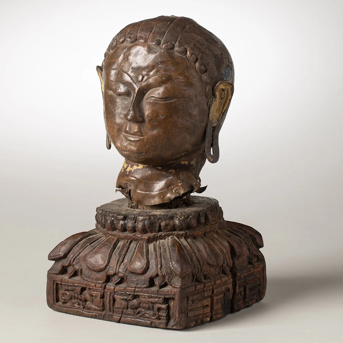 Tibetan-Gilt-Bronze-Head-Buddha-Shakyamuni-Curiosities-Art-Blackburn-2.jpg