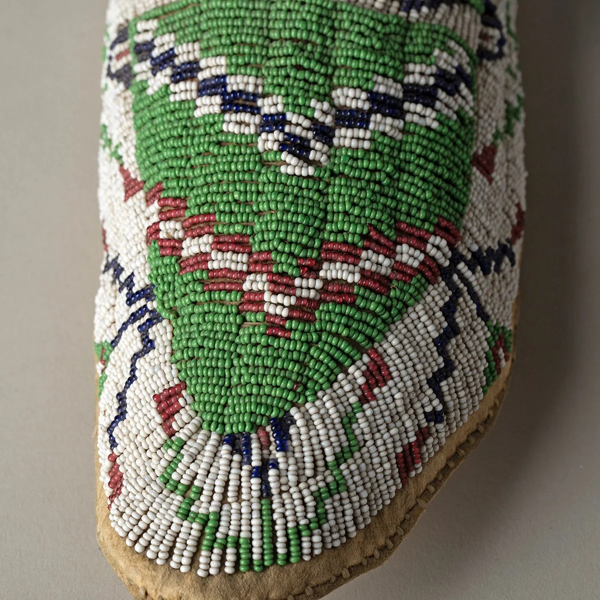 2602-Arapaho-Moccasins-Art-Blackburn-2.jpg