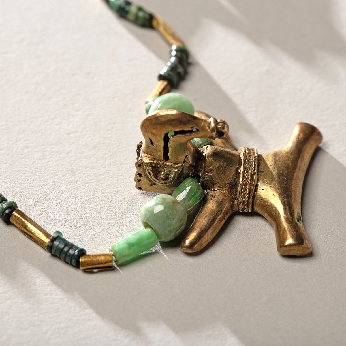 2221-Toucan-Pendant-Pre-Columbian-Gold-Art-Blackburn-4.jpg