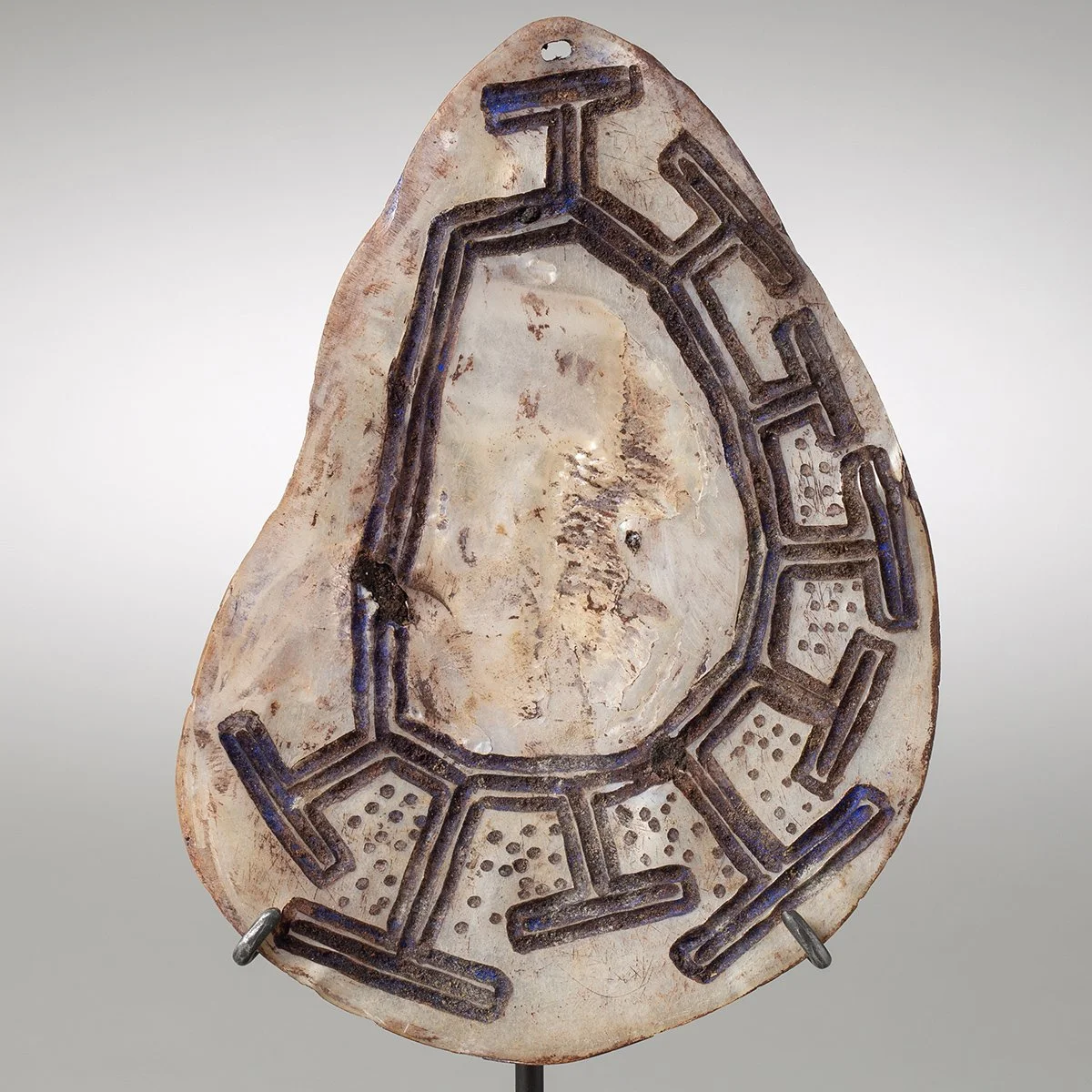 1672-Important-Aboriginal-Longka-Longka-Pearl-Shell-Oceanic-Art-Blackburn-2.jpg