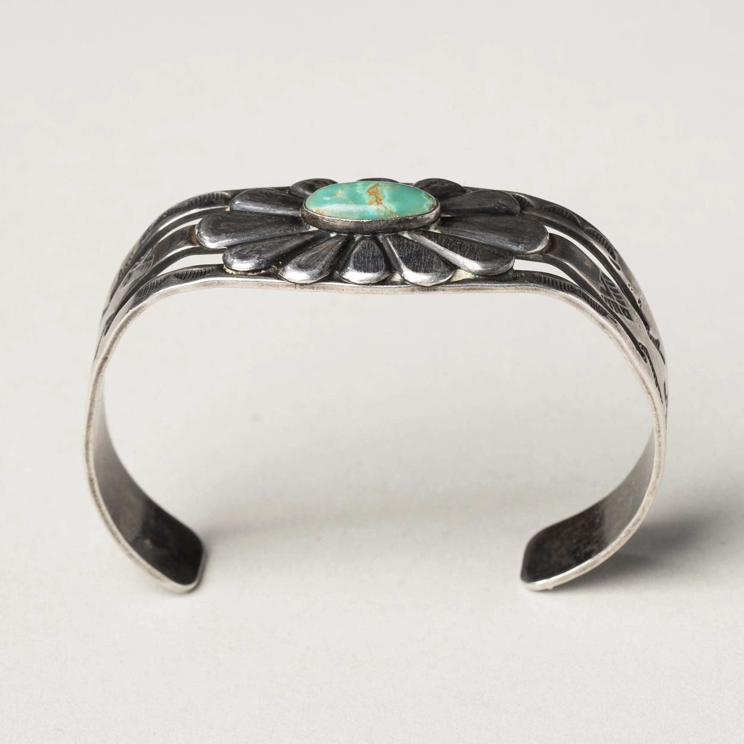 2284-Navajo-Single-Stone-Bracelet-Native-American-Jewelry-Art-Blackburn-3.jpg