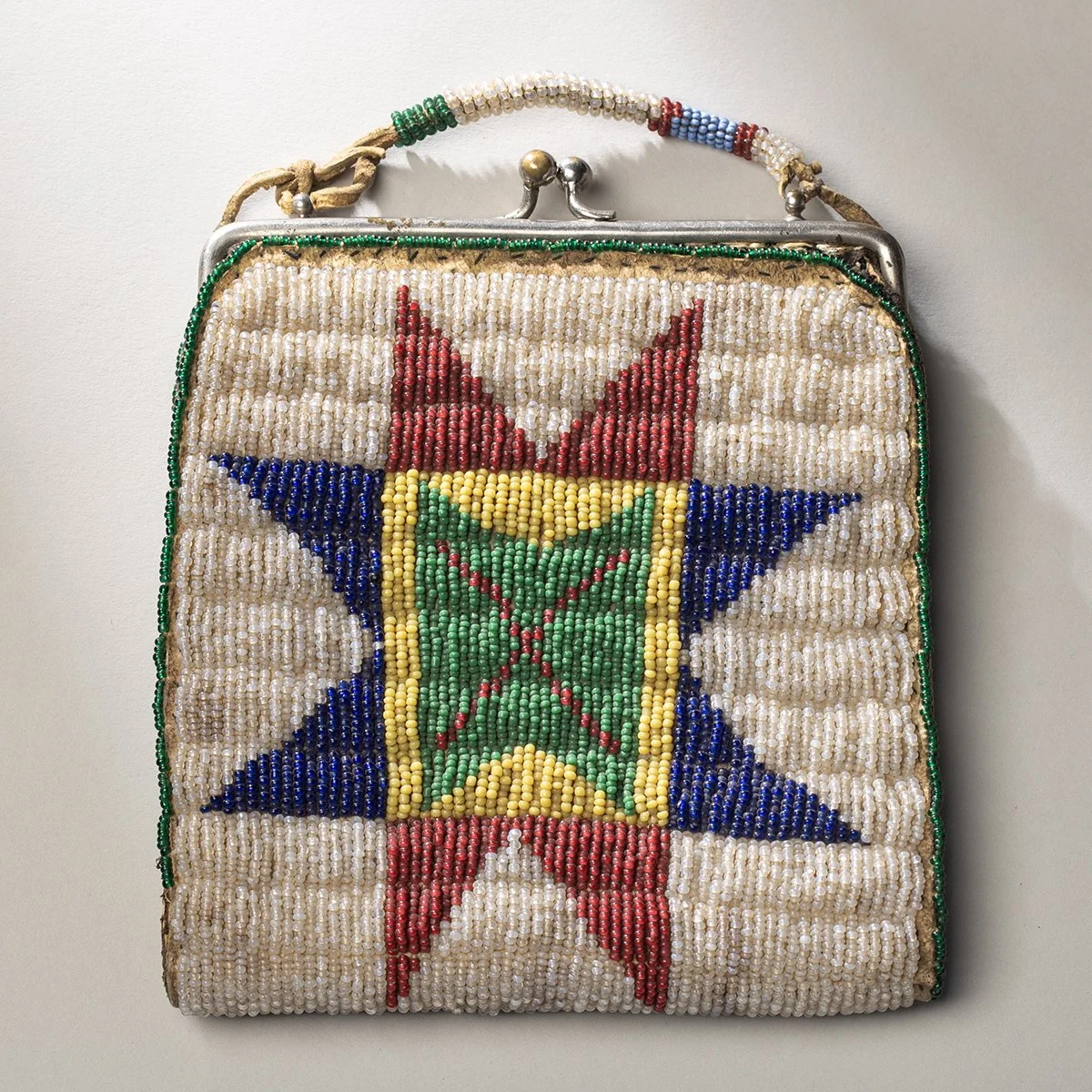 2386-Sioux-Ladys-Handbag-Beadwork-Quillwork-Native-American-Art-Blackburn-3.jpg