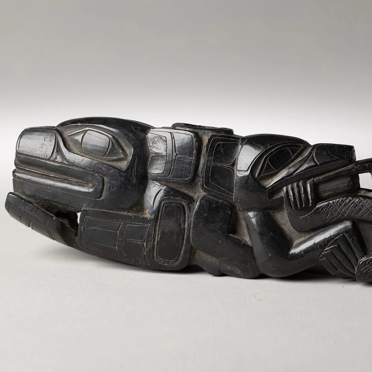 2275-Fine-Haida-Argillite-Pipe-Northwest-Coast-Native-American-Art-Blackburn-2.jpg (Copy)