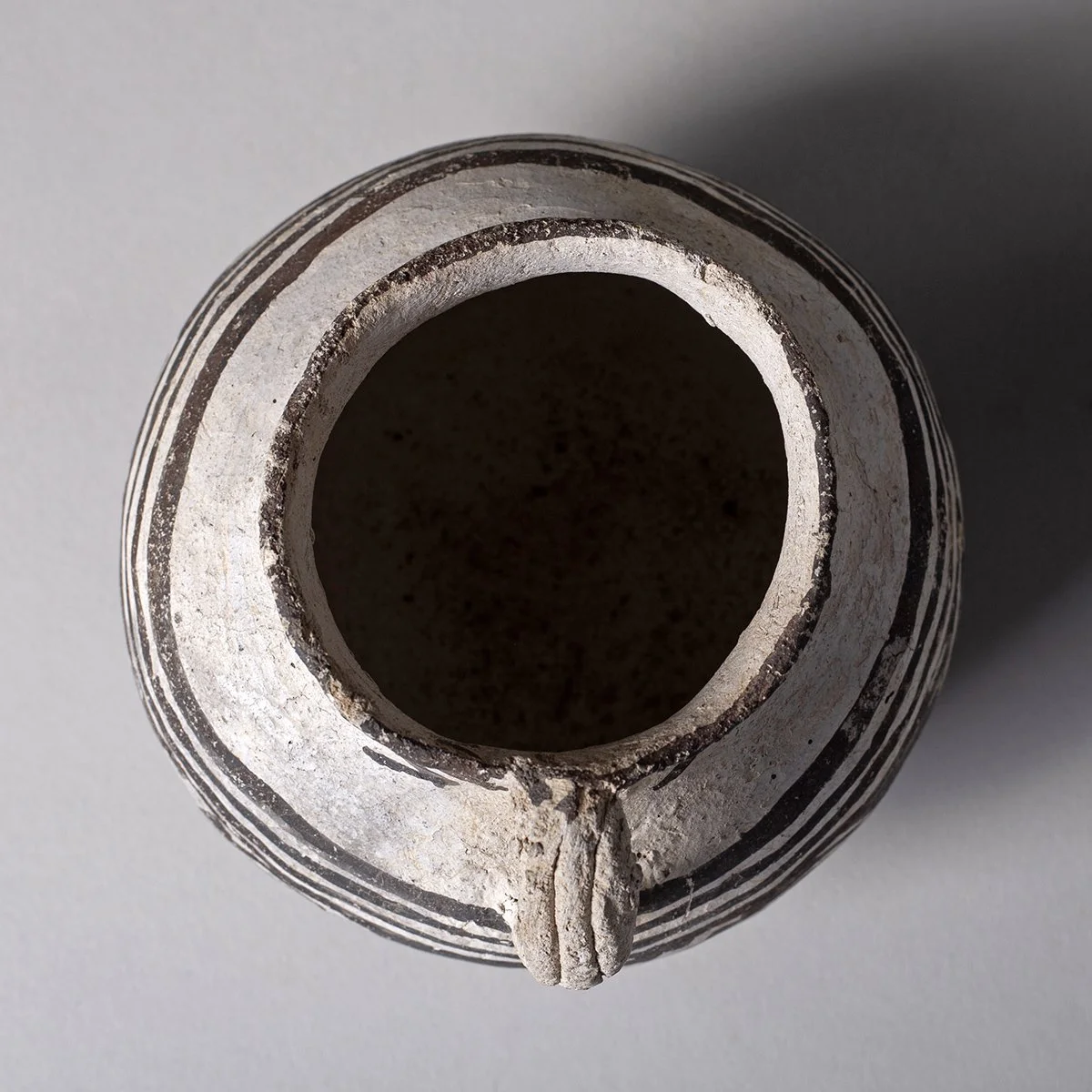 2338-Fine-Anazazi-Jug-Pre-Historic-Pottery-Native-American-Art-Blackburn-7.jpg