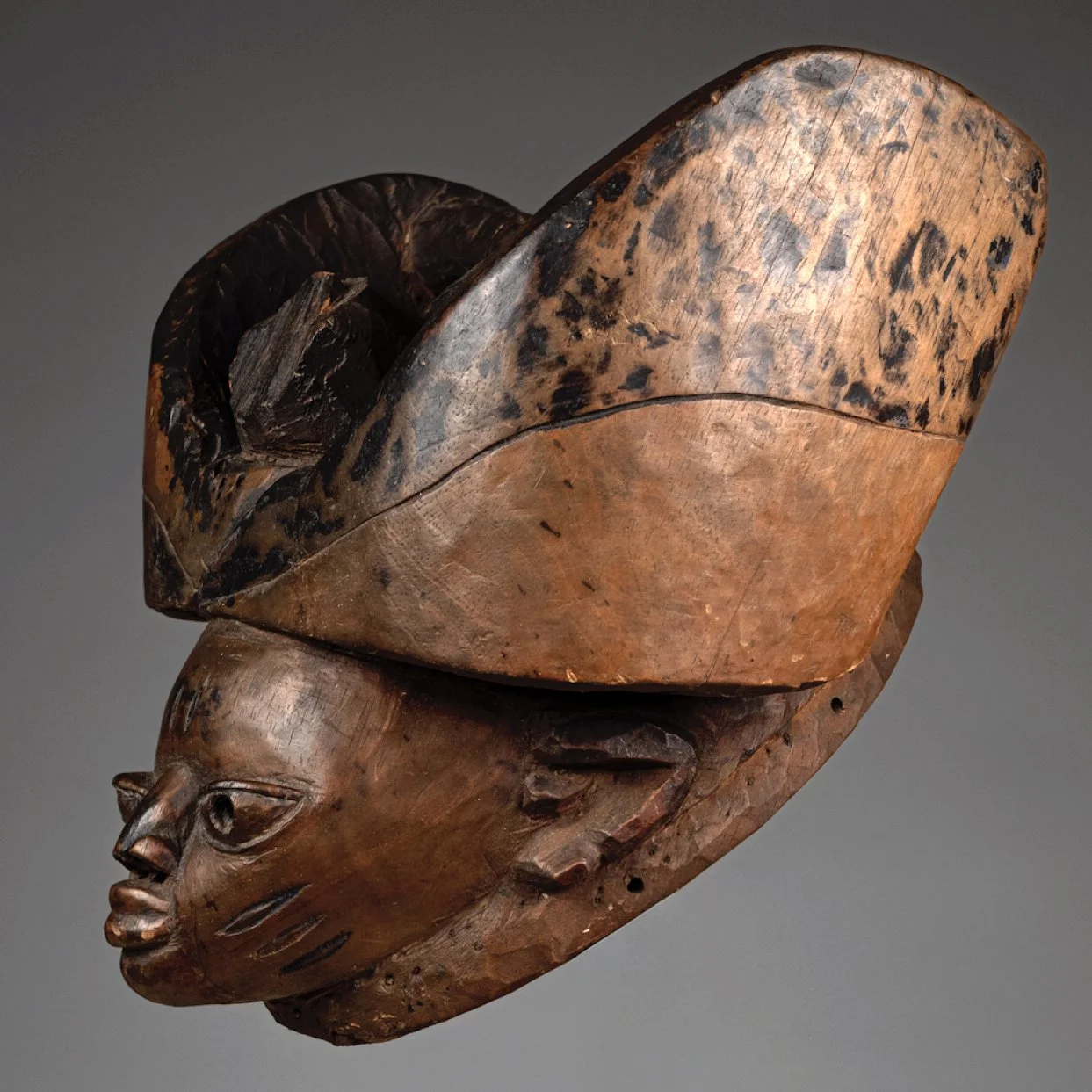2330-Yoruba-Gelede-Mask-Africa-Art-Blackburn-1.jpg