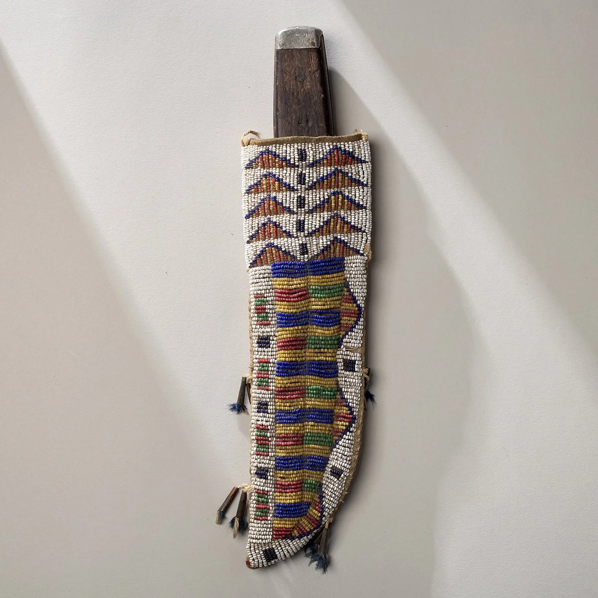 2226-Fine-Sioux-Knife-Beadwork-Quillwork-Native-American-Art-Blackburn-1.jpg