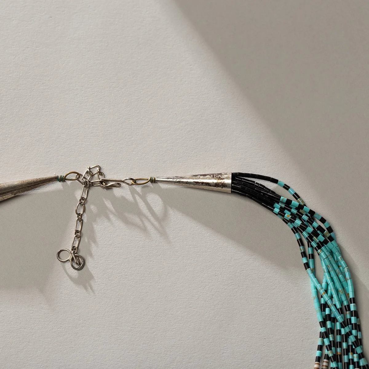 2236-Fine-Zuni-Heishi-Necklace-Pendants-Native-American-Jewelry-Art-Blackburn-3.jpg
