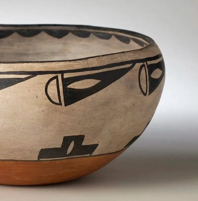Santo-Domingo-Dough-Bowl-Pottery-Native-American-Art-BLackburn-5.jpg