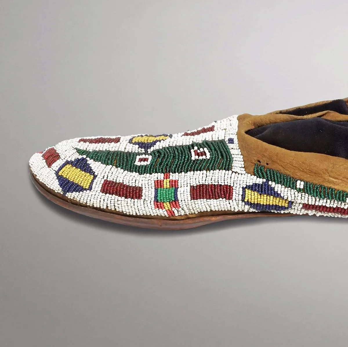 Rare-Cheyenne-Leggings-Moccasins-Beadwork-Quillwork-Native-American-Art-Blackburn-4.jpg