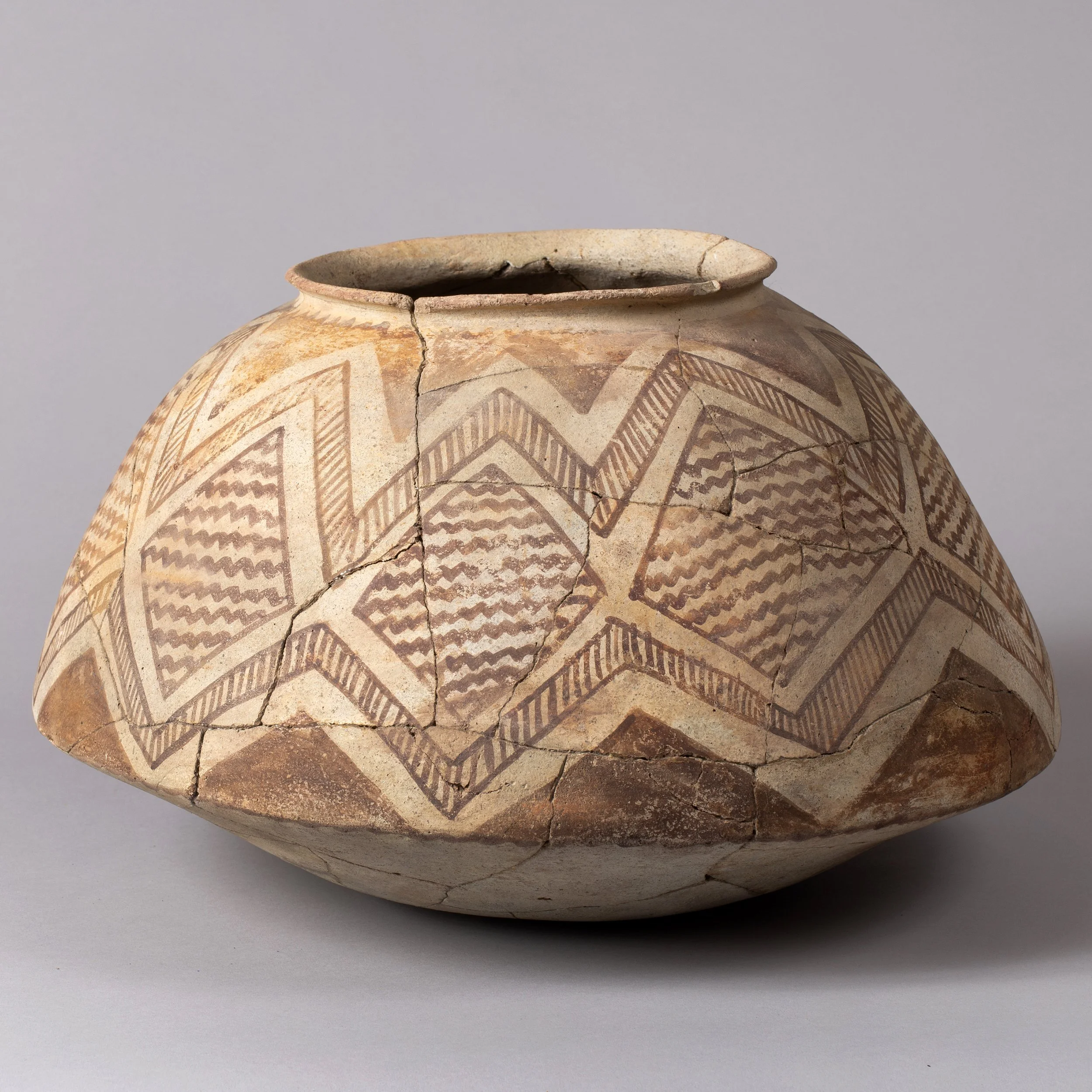 2335-Massive-Hohokam-Storage-Jar-Pre-Historic-Pottery-Native-American-Art-Blackburn-3.jpg