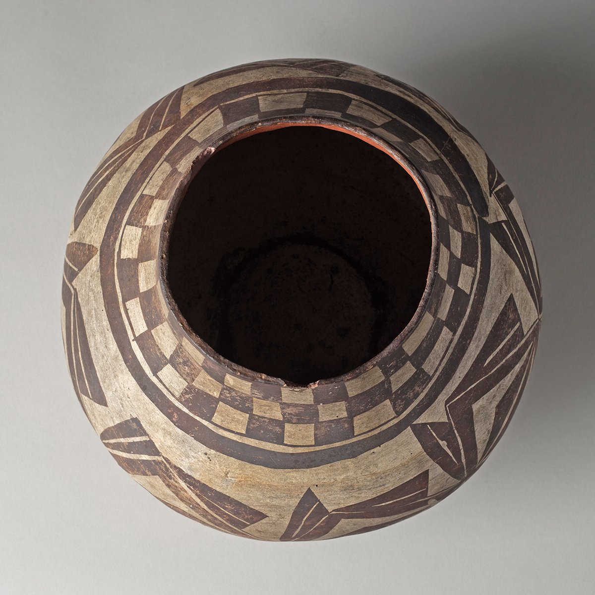 2461-Early-McCarty-Acoma-Olla-Historic-Pottery-Native-American-Art-Blackburn-6.jpg