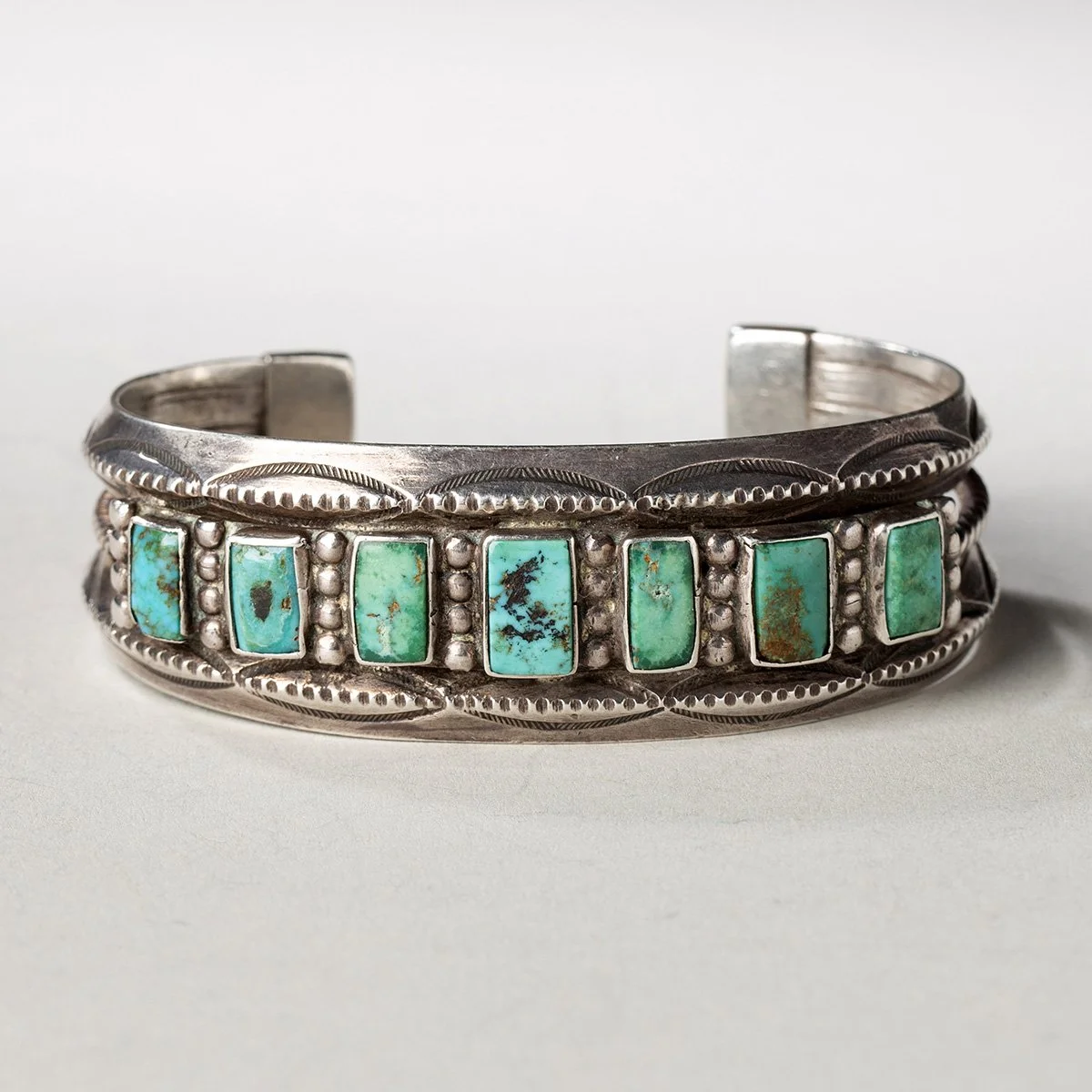 2473-Fine-1920s-Navajo-Bracelet-Jewelry-Native-American-Art-Blackburn-1.jpg