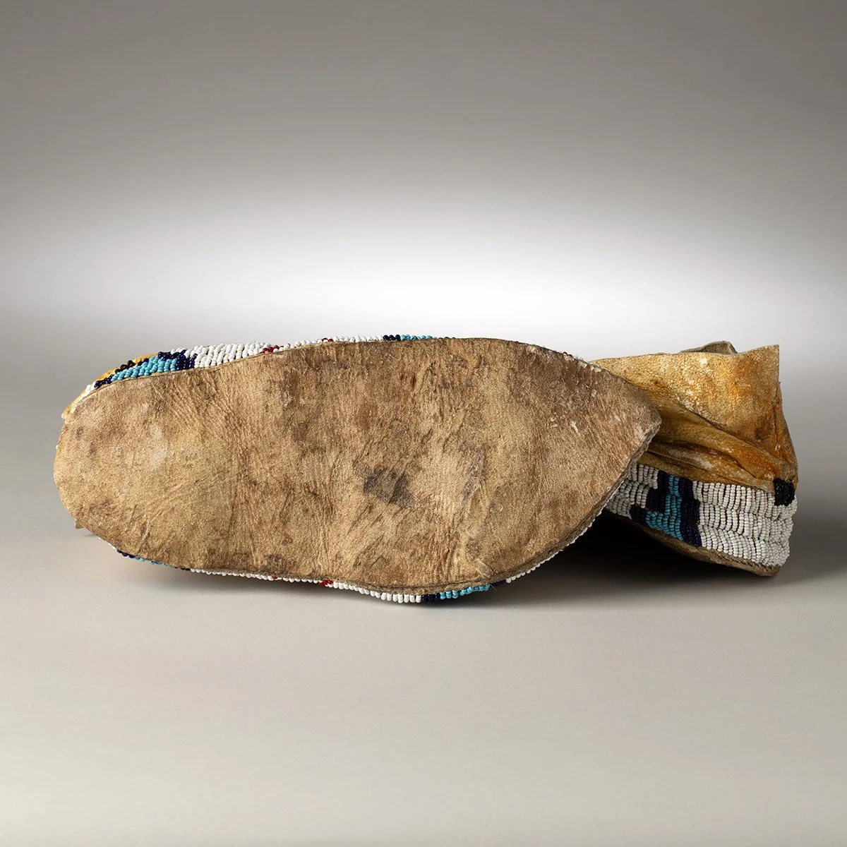 2598-Sioux-Moccasins-Art-Blackburn-6.jpg