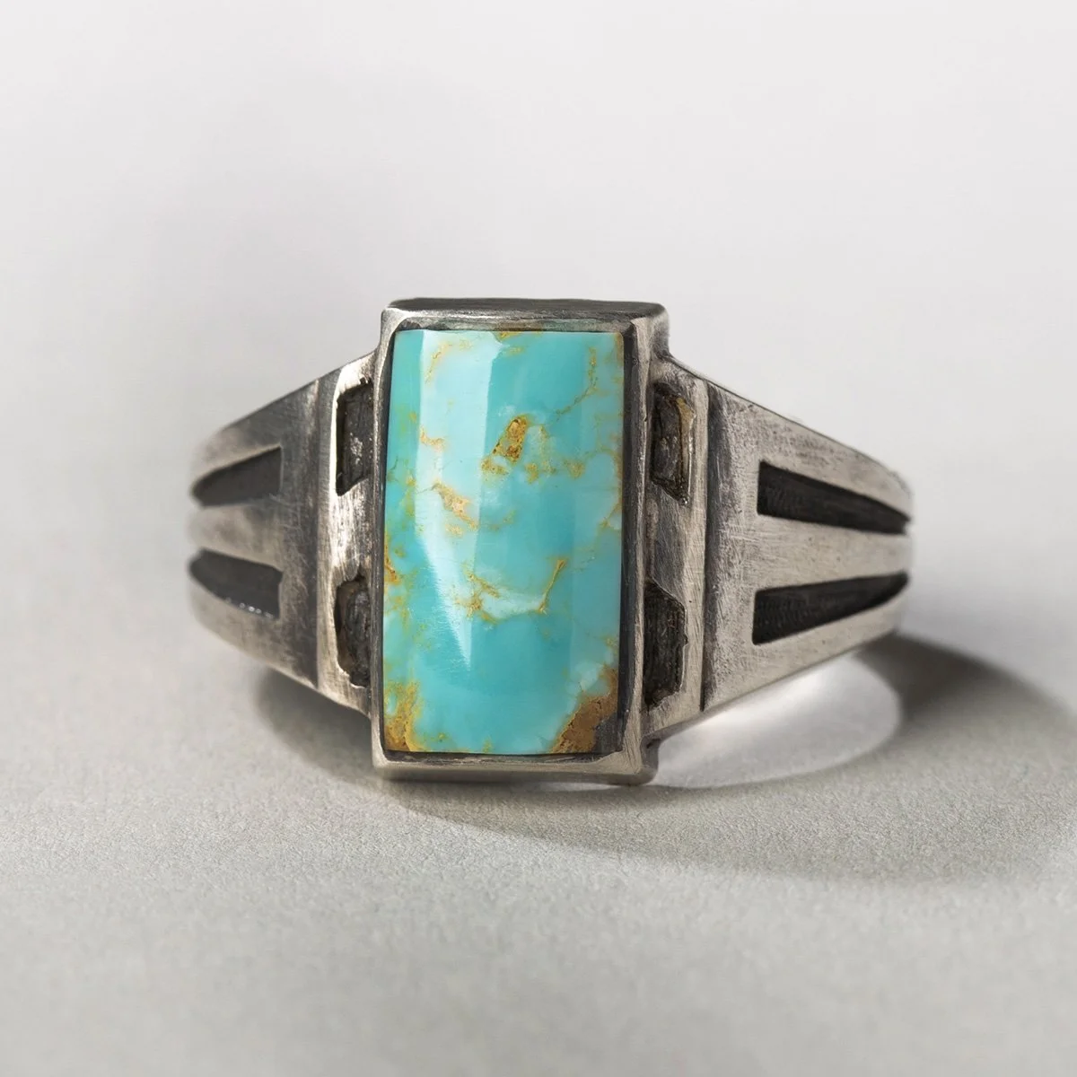 2482-Navajo-1970s-Ring-Jewelry-Native-American-Art-Blackburn-1.jpg