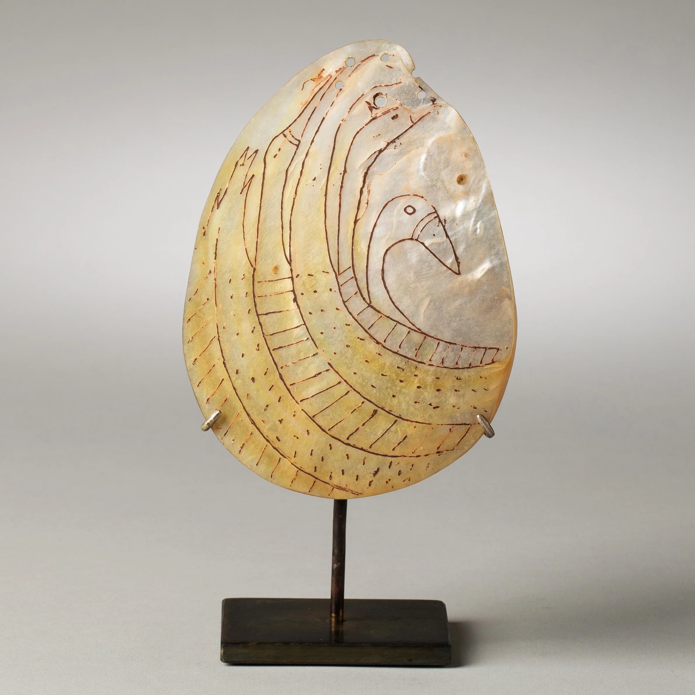 2268-Unusual-Aboriginal-Longka-Longka-Pearl-Shell-Australia-Art-Blackburn-1.jpg
